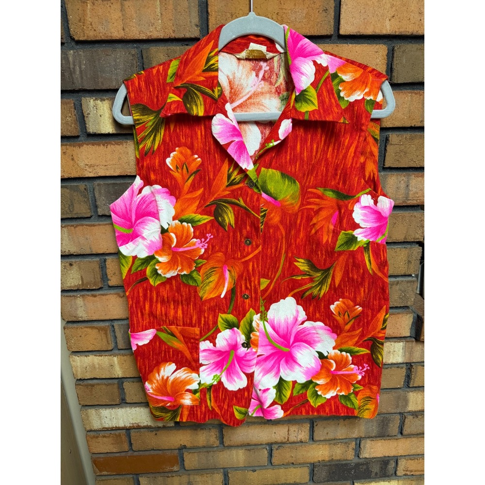 Vintage Royal Hawaiian Floral Hibiscus Sleeveless Aloha Shirt